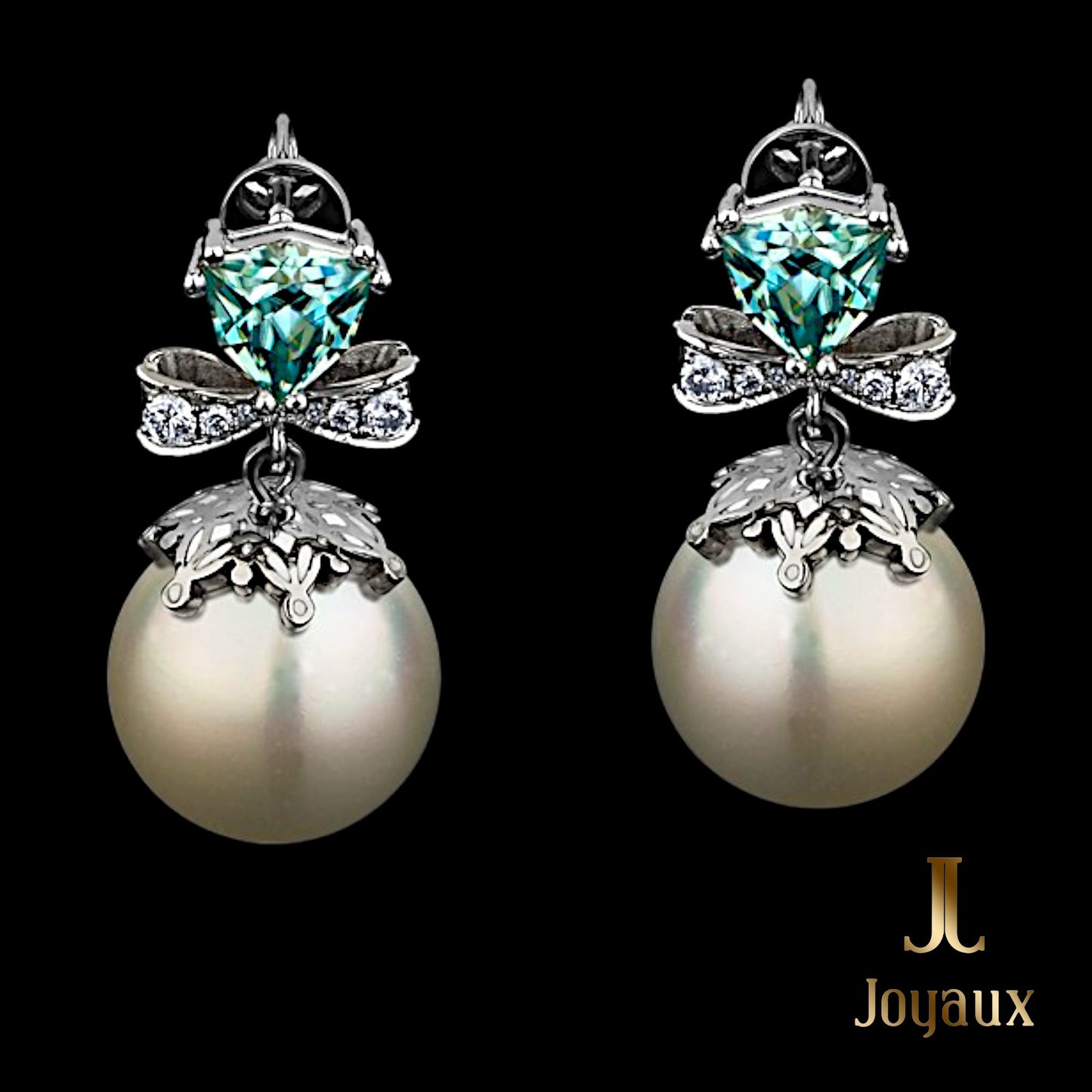 Exquisite Pearl Diamond Earrings in 18K White Gold