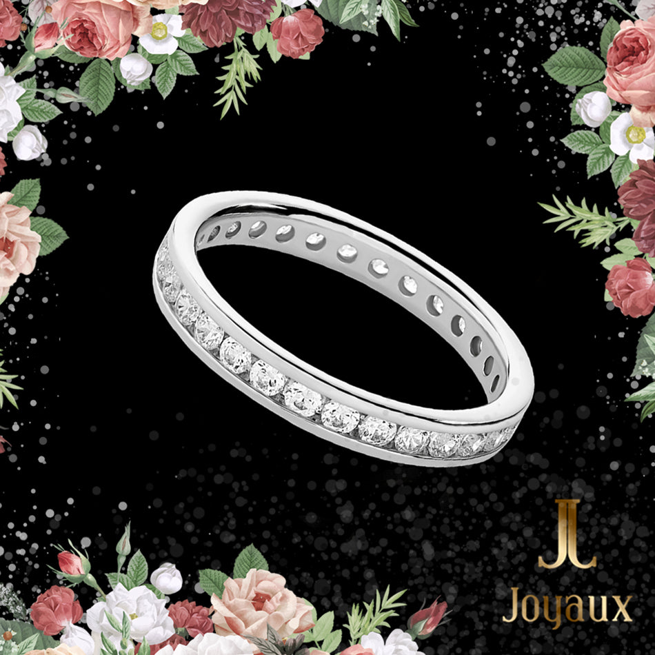 18K White Gold Diamond Eternity Ring