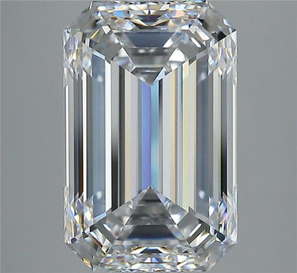 Exceptional 5.00-Carat Emerald-Cut Diamond - Rare Investment Opportunity