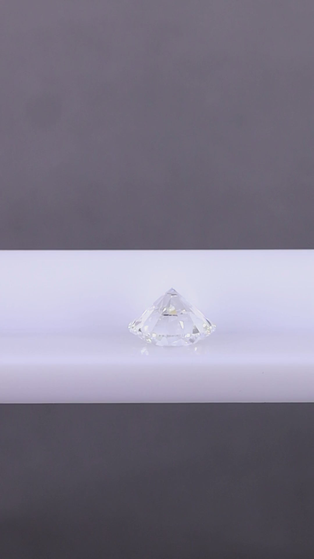 Rare 5.02 carat Round Brilliant diamond