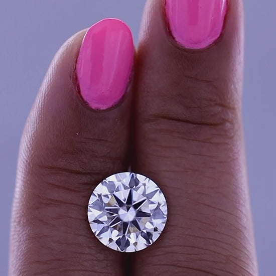 5.69 CT D-VVS2 Round Brilliant-cut Diamond | Atelier de Joyaux™ Geneva
