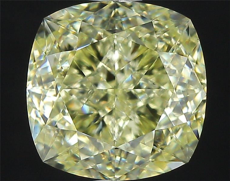 2.66-Carat Fancy Light Yellow Diamond | Atelier de Joyaux™ Geneva