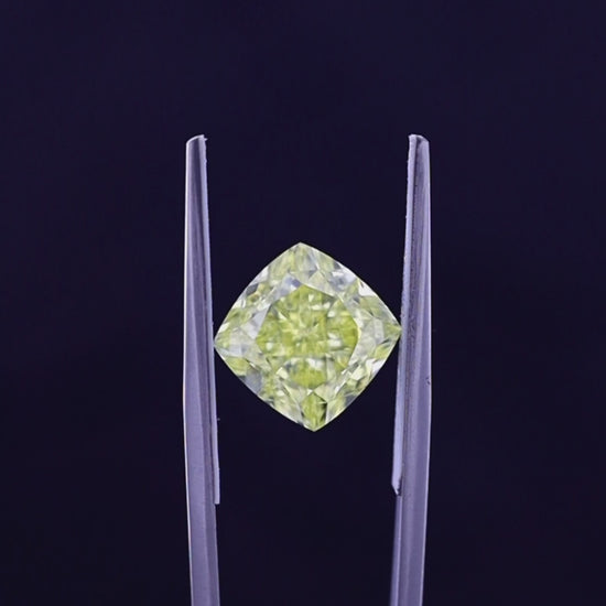 7.04-Carat Fancy Intense Yellow Diamond | Atelier de Joyaux™ Geneva