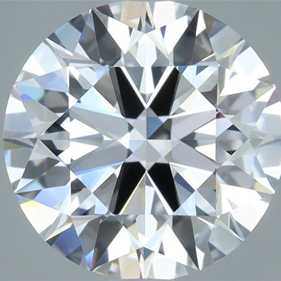 Discover the Flawless of a 2.03ct Joyaux™ Hearts & Arrows Diamond in Switzerland